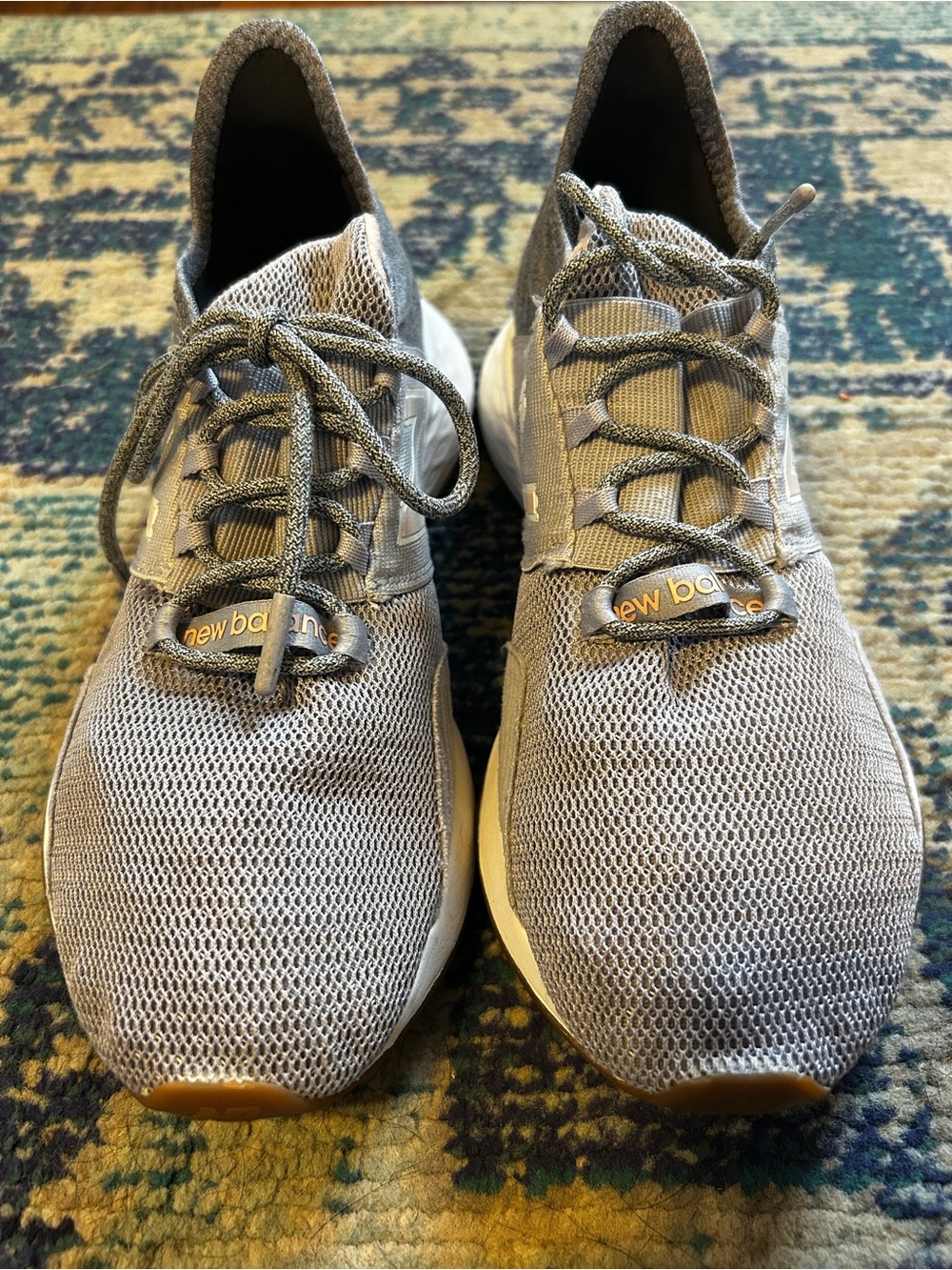 New Balance Fresh foam Roav Women’s size 9